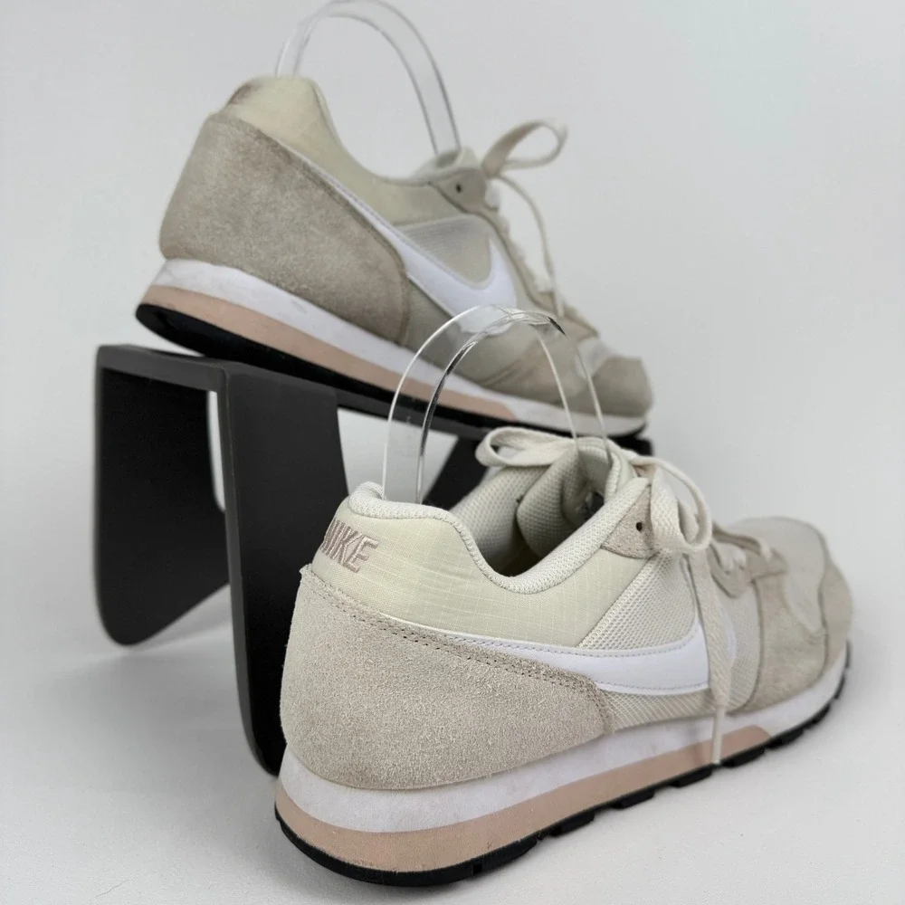 Nike MD Runner 2 Women's Sneakers Athletic Shoes‎ Running Size 9 Ivory White